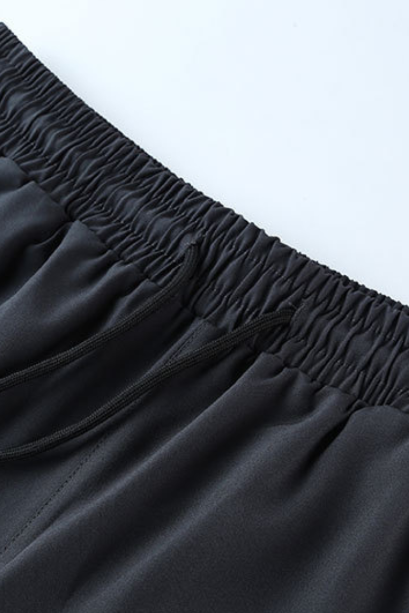 The Oxford 2-in-1 Short — product photo or size chart 12