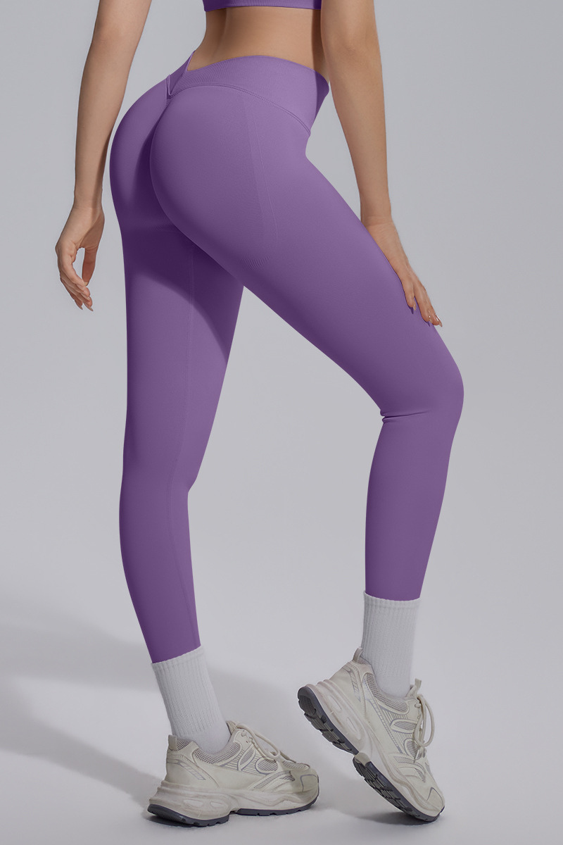 The Élanora Legging — product photo 15