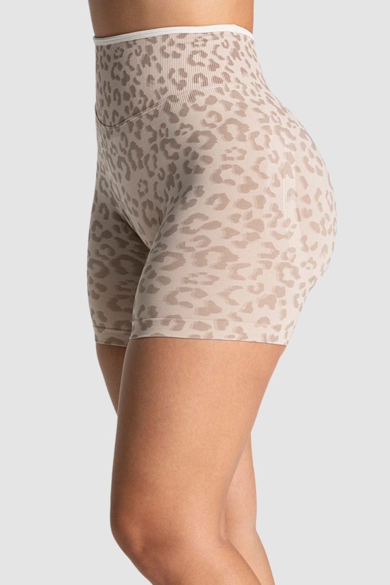 The Valencia Short — product photo 2
