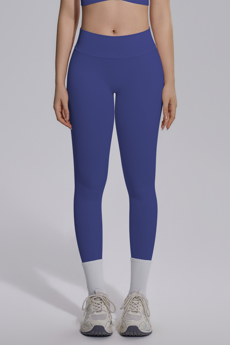 The Élanora Legging — product photo 8