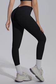 The Élanora Legging — product photo 9